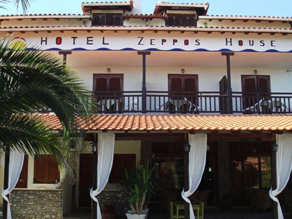 Apart Hotel Zeppos Grčka Neos Marmaras