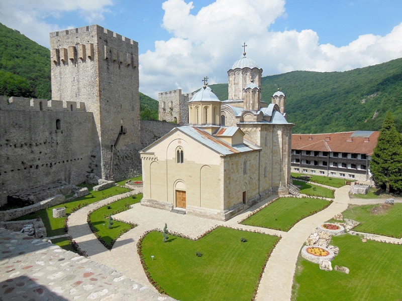 manastir-manasija-resavska-pecina-park-maketa-vodopad-veliki-buk